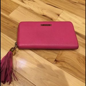 Stella and dot pink wallet