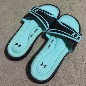 NWOT Under Armour sandals