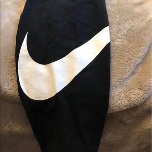 Black Nike leggings