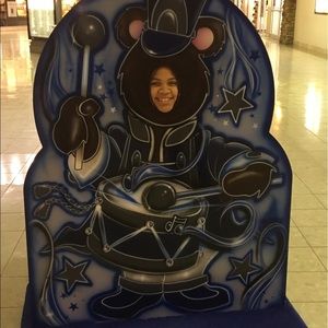 Meet your Posher, Alexandria