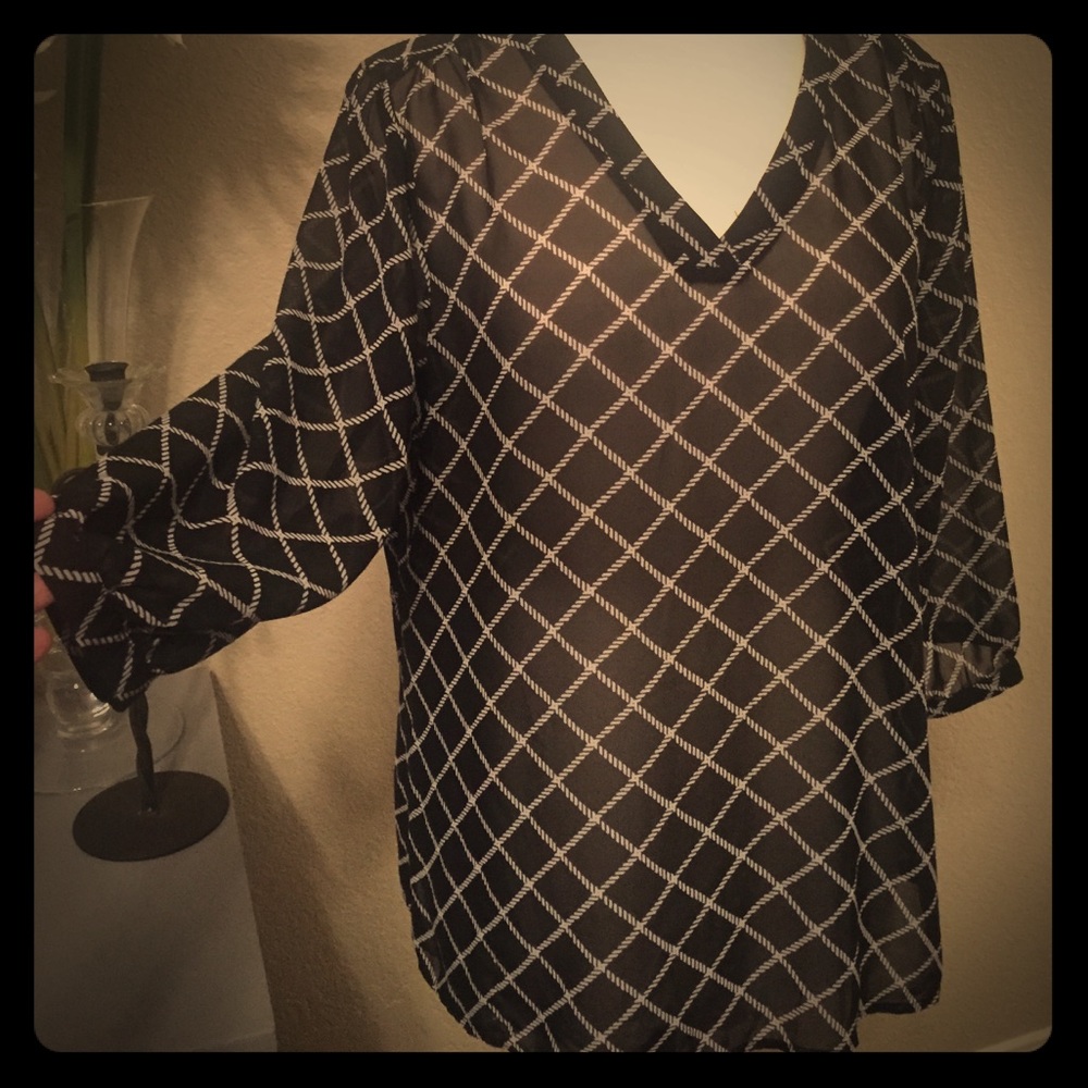 Black and white Plaid Old Navy Top