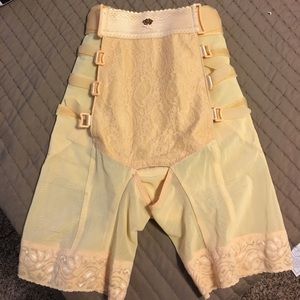 Waist cincher and postpartum