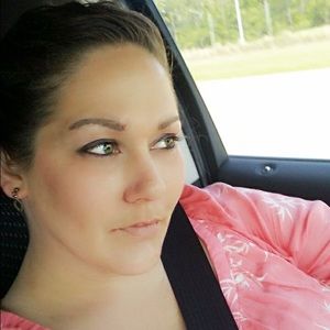 Meet your Posher, Latasha