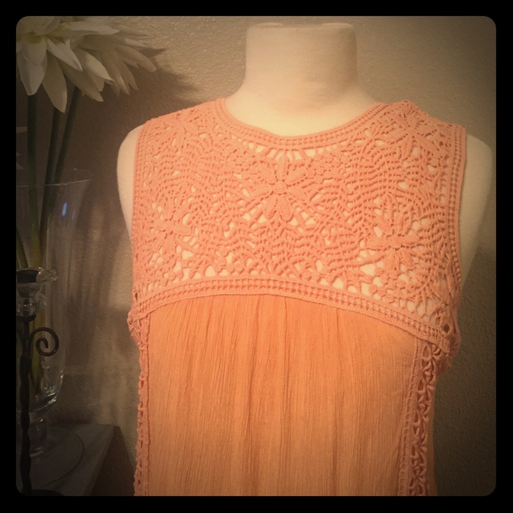 Peach lace tank