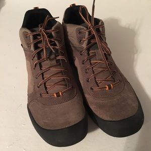 Men's Waterproof Clarks - Size 11