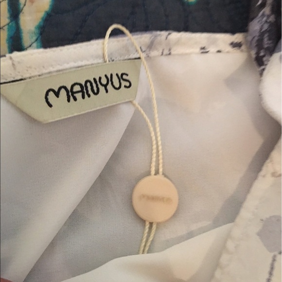 Manyus Dress - Picture 2 of 5