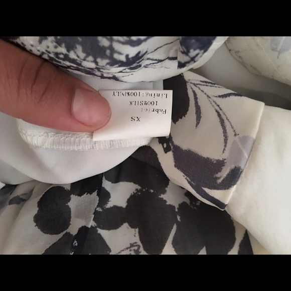 Manyus Dress - Picture 5 of 5