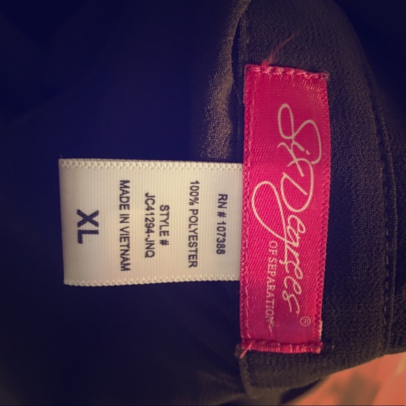 Olive sheer sleeveless open draped back hi-lo top - Picture 5 of 5