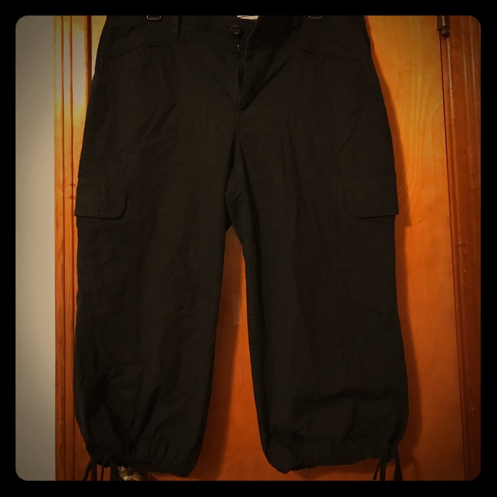 Black Cargo Capri Pants