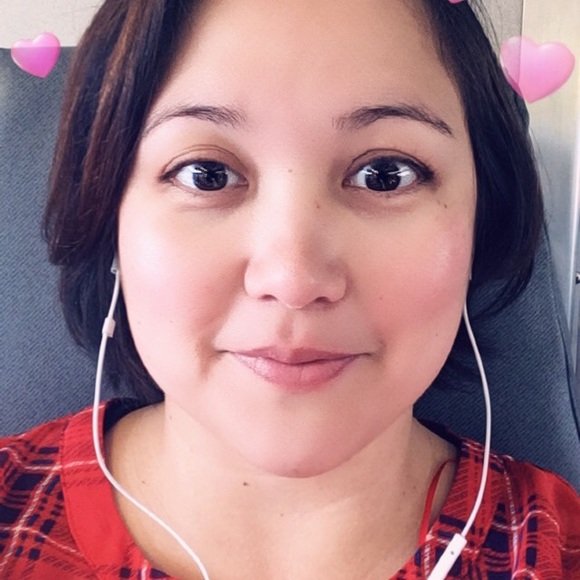 Meet your Posher, Melanie! - Picture 4 of 4