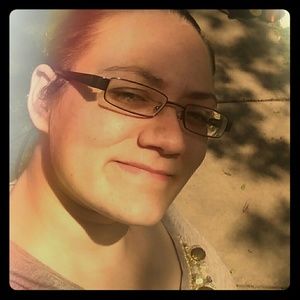 Meet your Posher, Jenafer