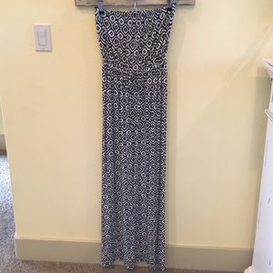 Black and white print maxi dress