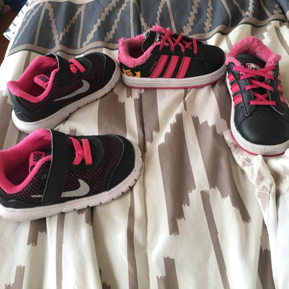 2 pair of toddler sneakers