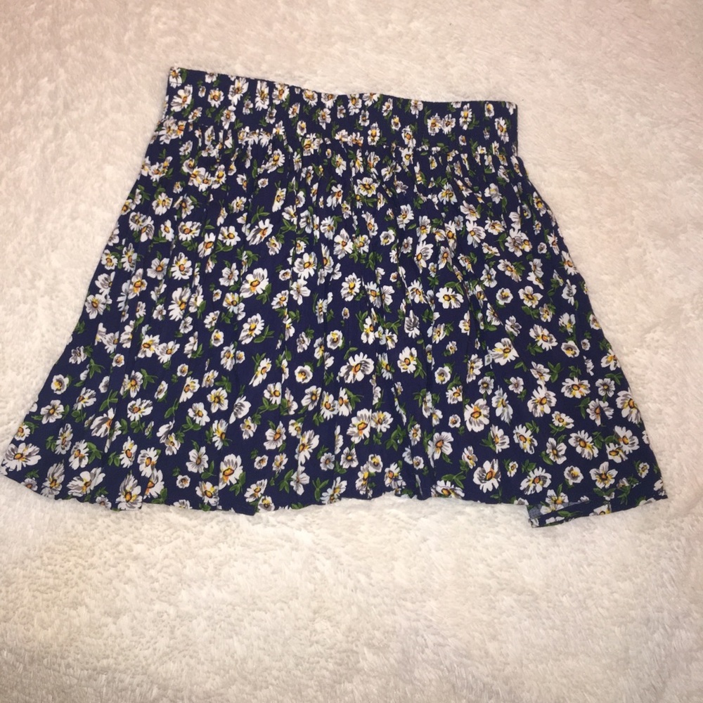 Adorable Daisy Skirt