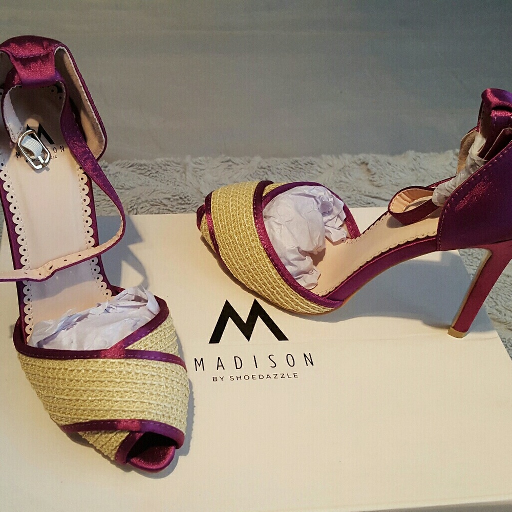 Beige/purple heels