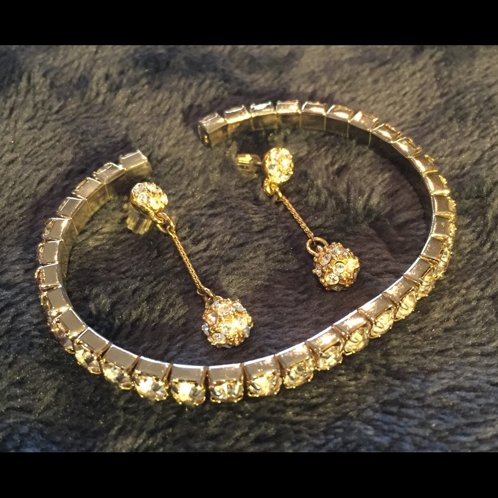 Gold/Diamond (faux) Bracelet and Earring set