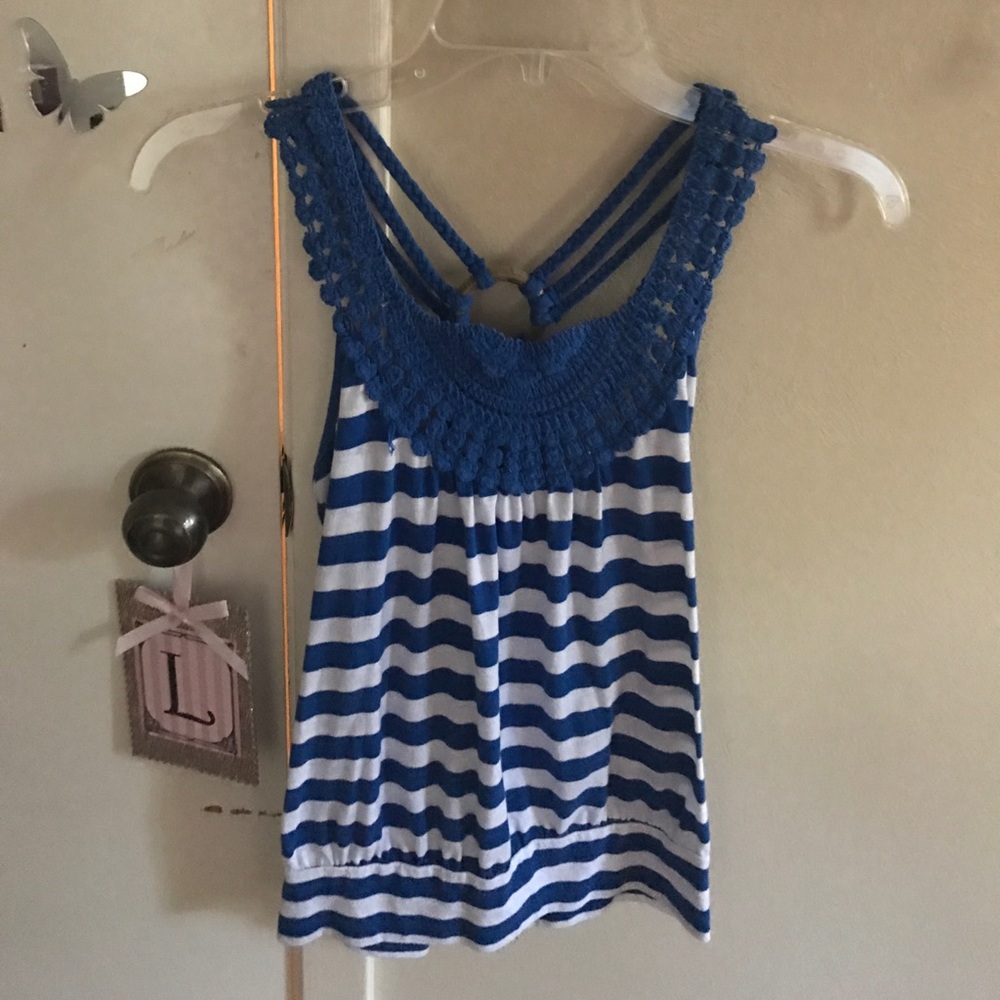 detailed back tank.