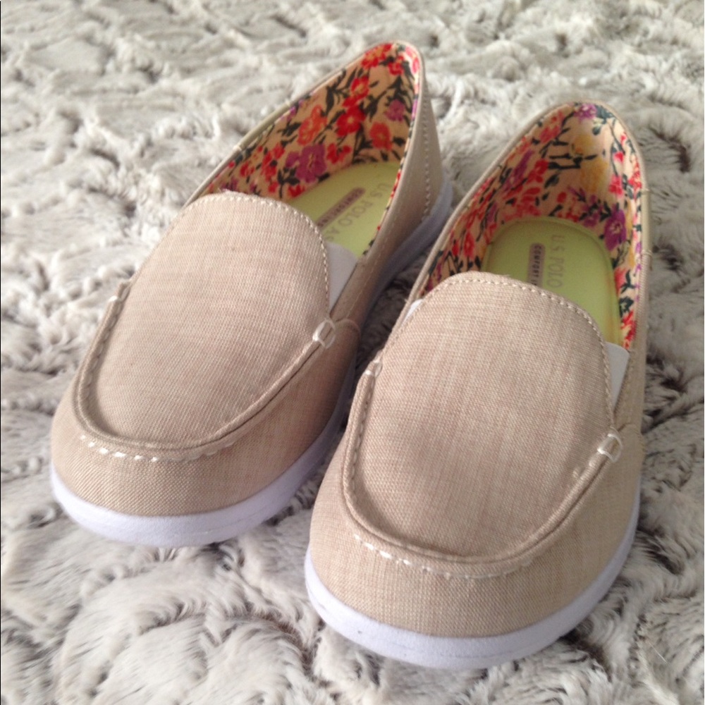 Light tan slip on shoes (NWOT)