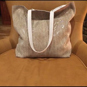 Sorial purse snake skin