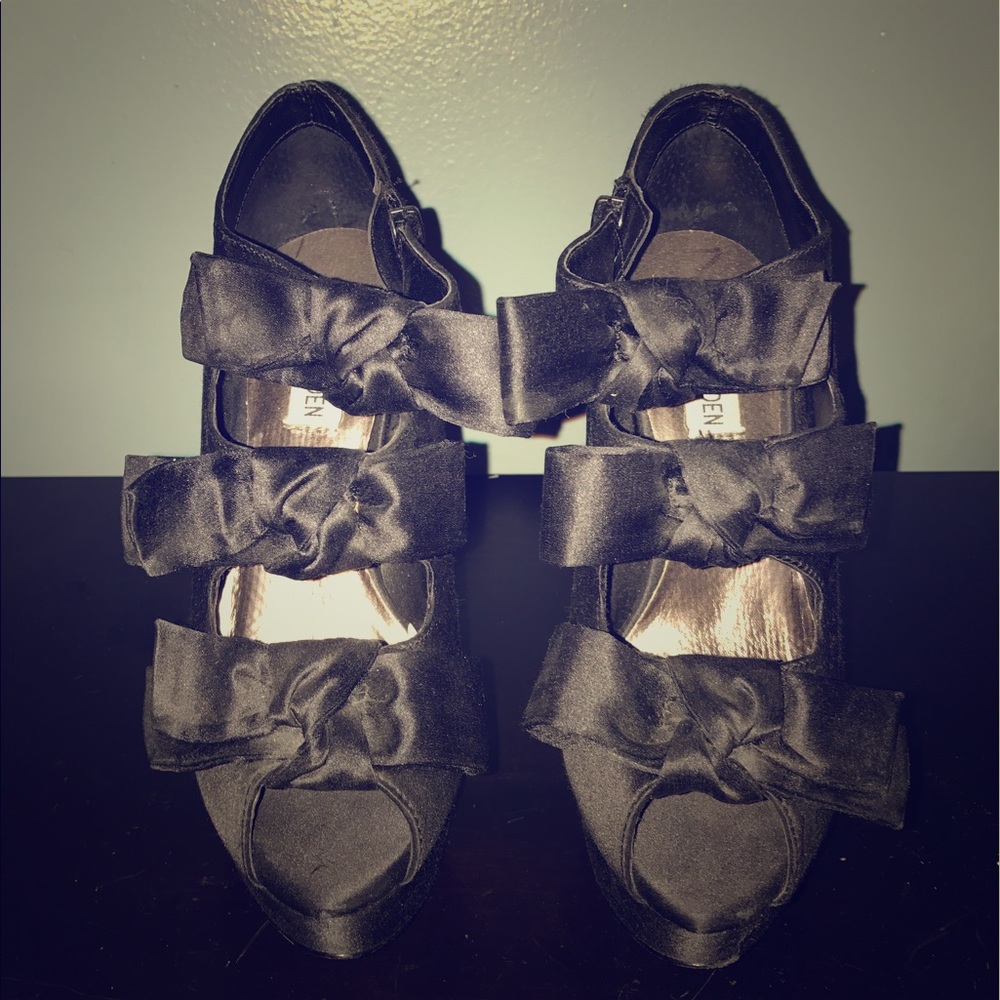 Women's shoes