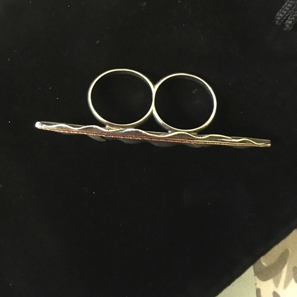 Robert Lee Morris for Elizabeth & James ring - Picture 3 of 3