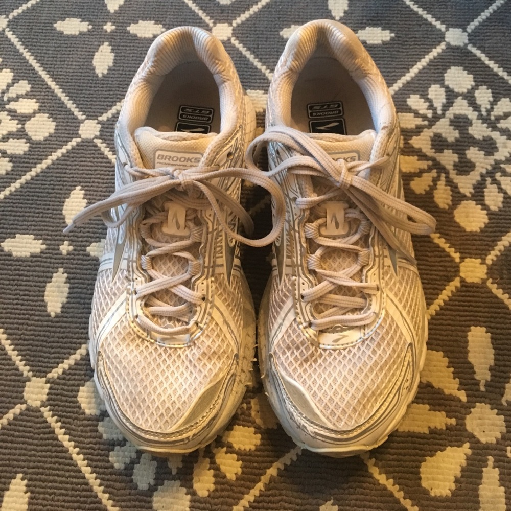 Brooks Adrenaline GTS 15 Size 8.5