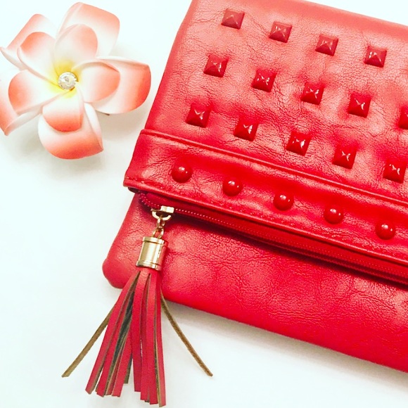 Red Tassel Clutch - Picture 2 of 6