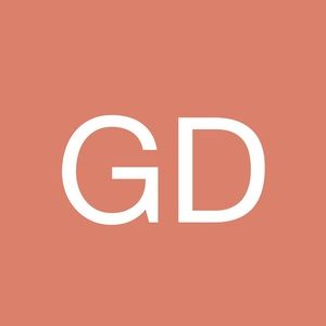 Meet your Posher, Georgia