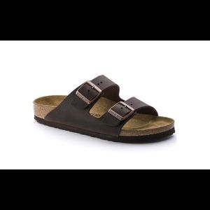 NWT OILED LEATHER BIRKENSTOCKS🌿
