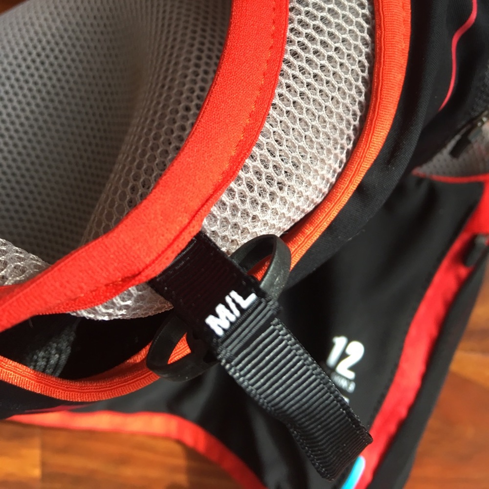Salomon s-lab 12 ADV SKIN 3 sensifit running pack - Picture 4 of 6
