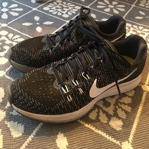 Nike Zoom Structure 19 Size 8