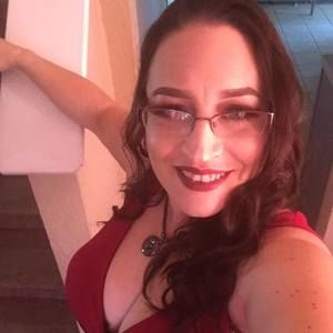 Meet your Posher, Farrah