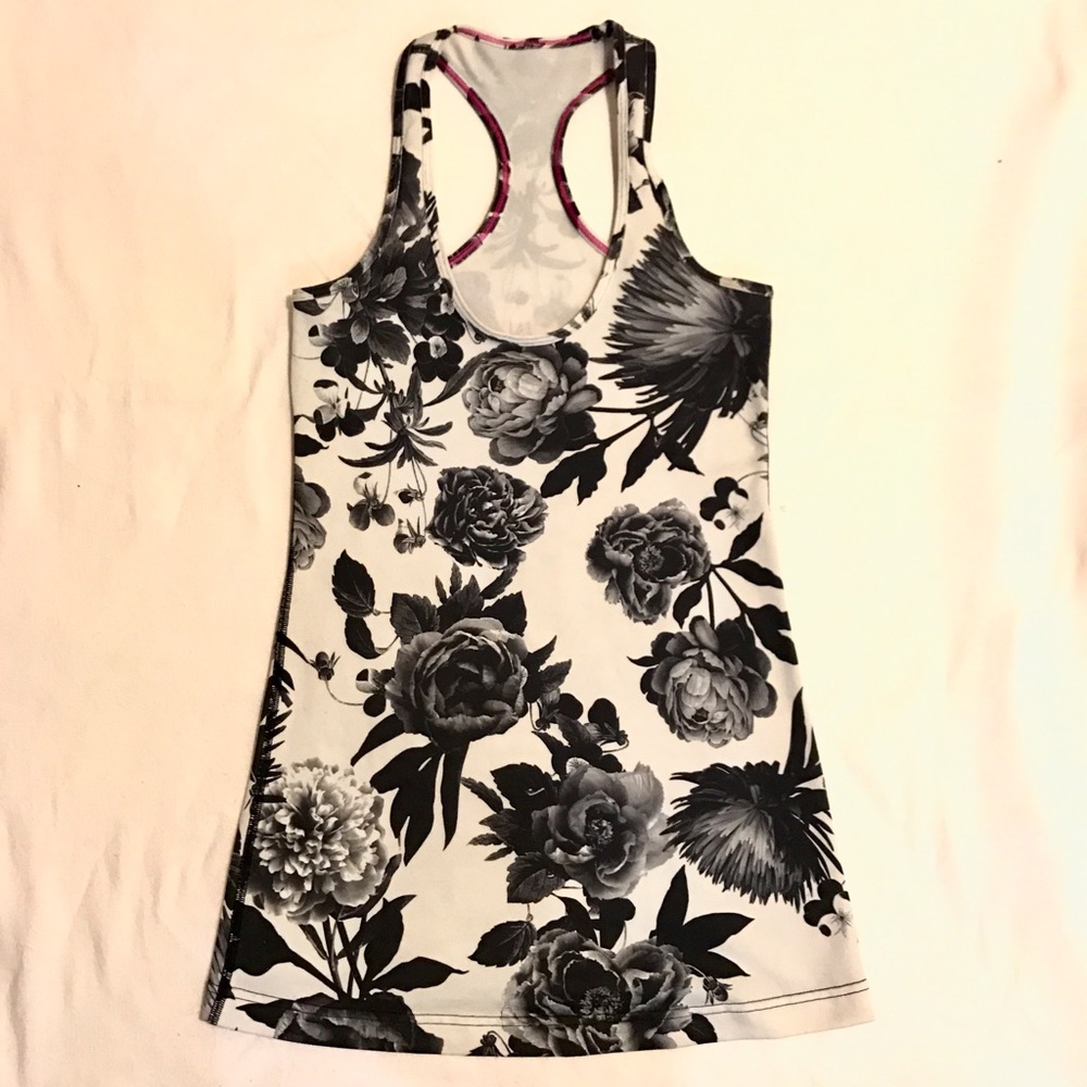 Lululemon tank