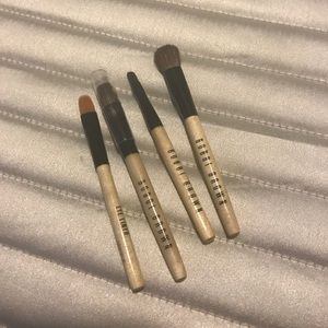 4 Bobbi Brown travel brushes