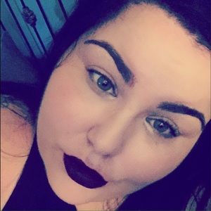 Meet your Posher, Aimee