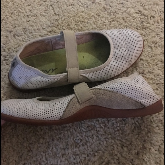 DKNY sport flats - Picture 3 of 4