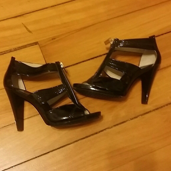 Michael Kors Shoes - Gorgeous Michael Kors Strappy Heels