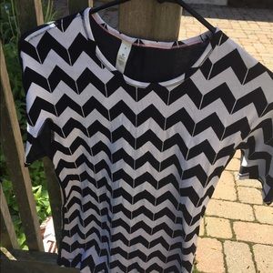 NWOT lulu lemon tshirt
