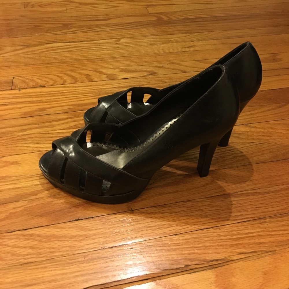 Peep toe heels