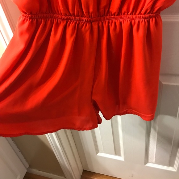 Vibrant orange romper - Picture 2 of 4