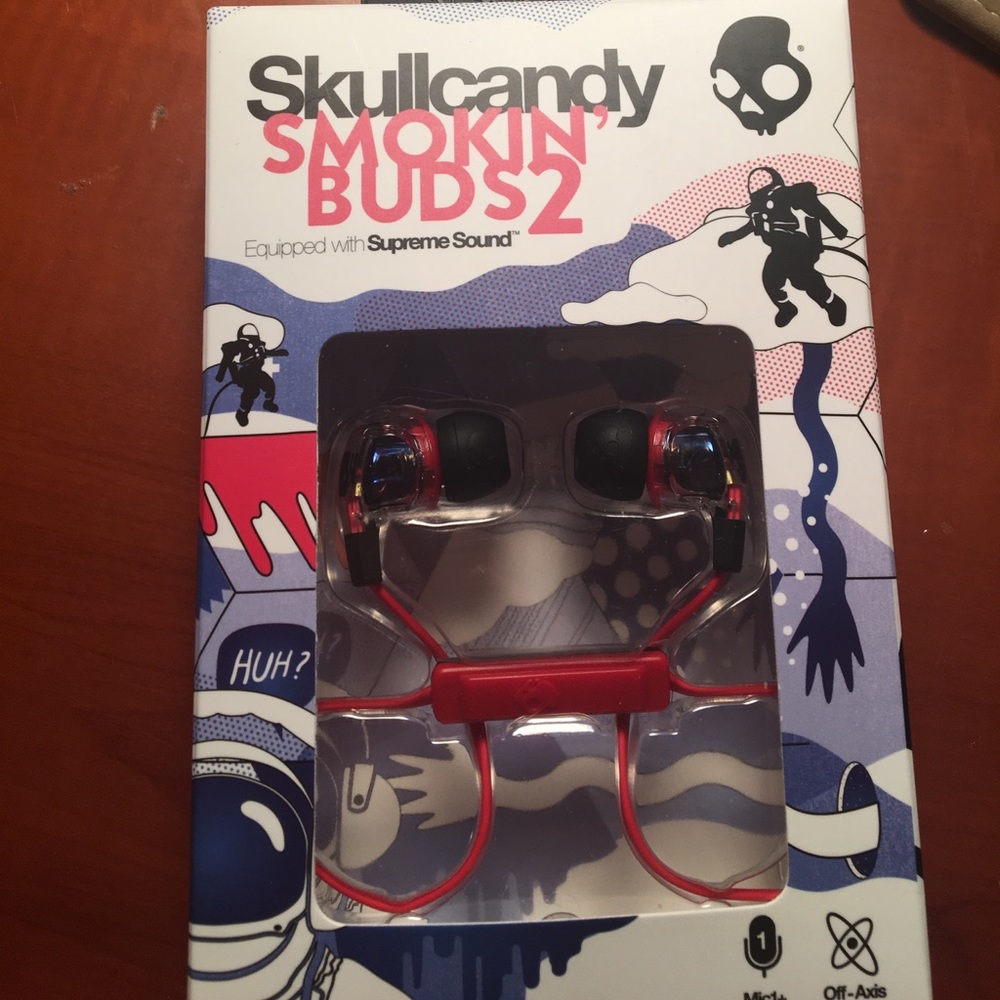 Skullcandy earbuds