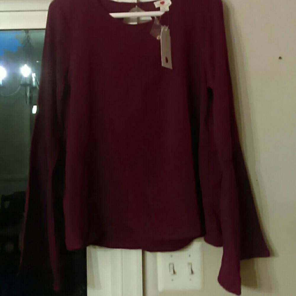Maroon bell sleeve peasant top