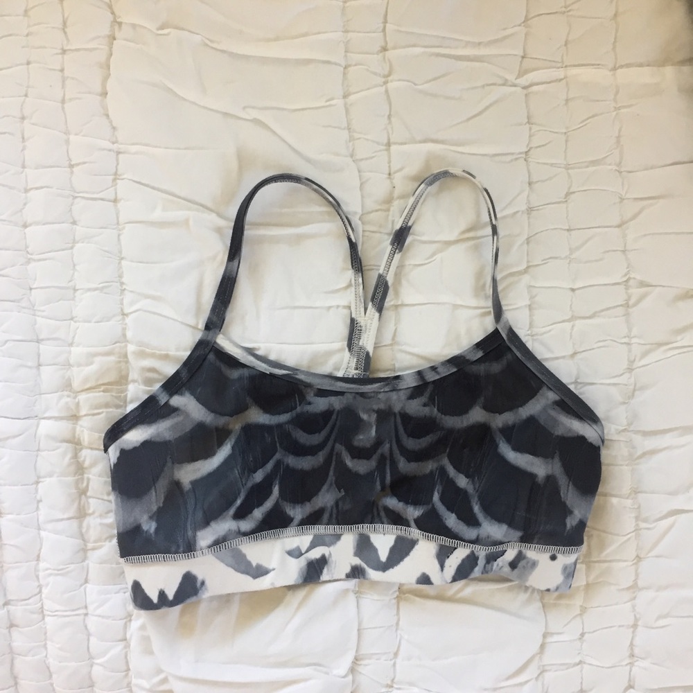 Lululemon flow y bra