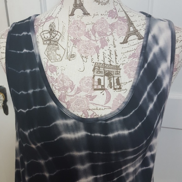 W5 Tank Top - Picture 2 of 6