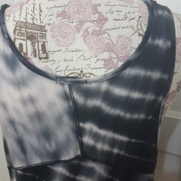W5 Tank Top - Picture 5 of 6
