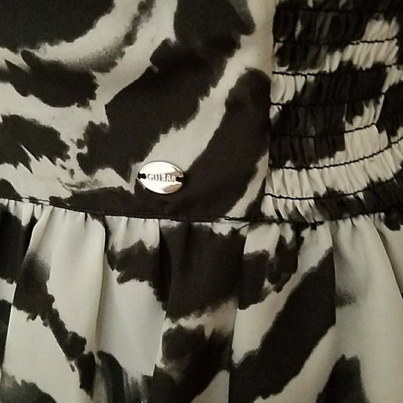 ✔SALE✔ 🖤 GUESS ZEBRA PRINT DRESS 🖤 - Picture 6 of 8