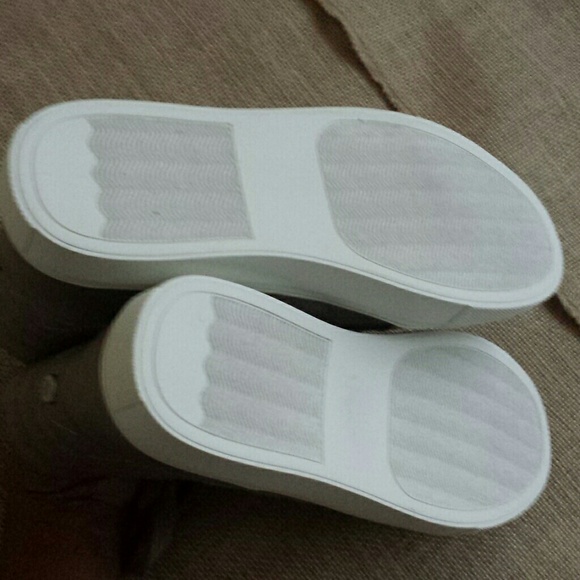 NWOB Steve Madden Grey Decaf Hightop Sneakers - Picture 6 of 8