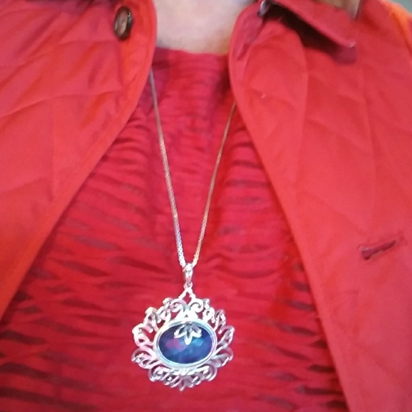 Real large Authentic Sapphire in Sterling Silver