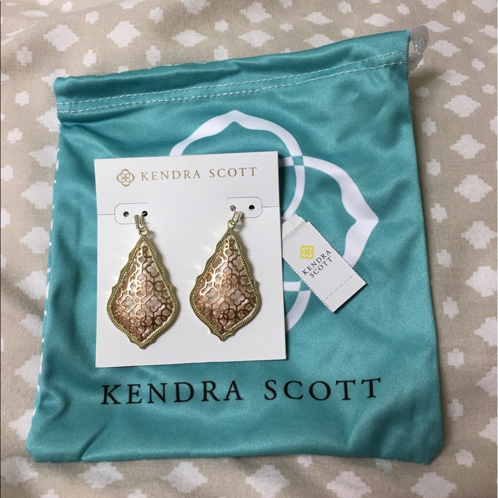 Kendra Scott addie earrings