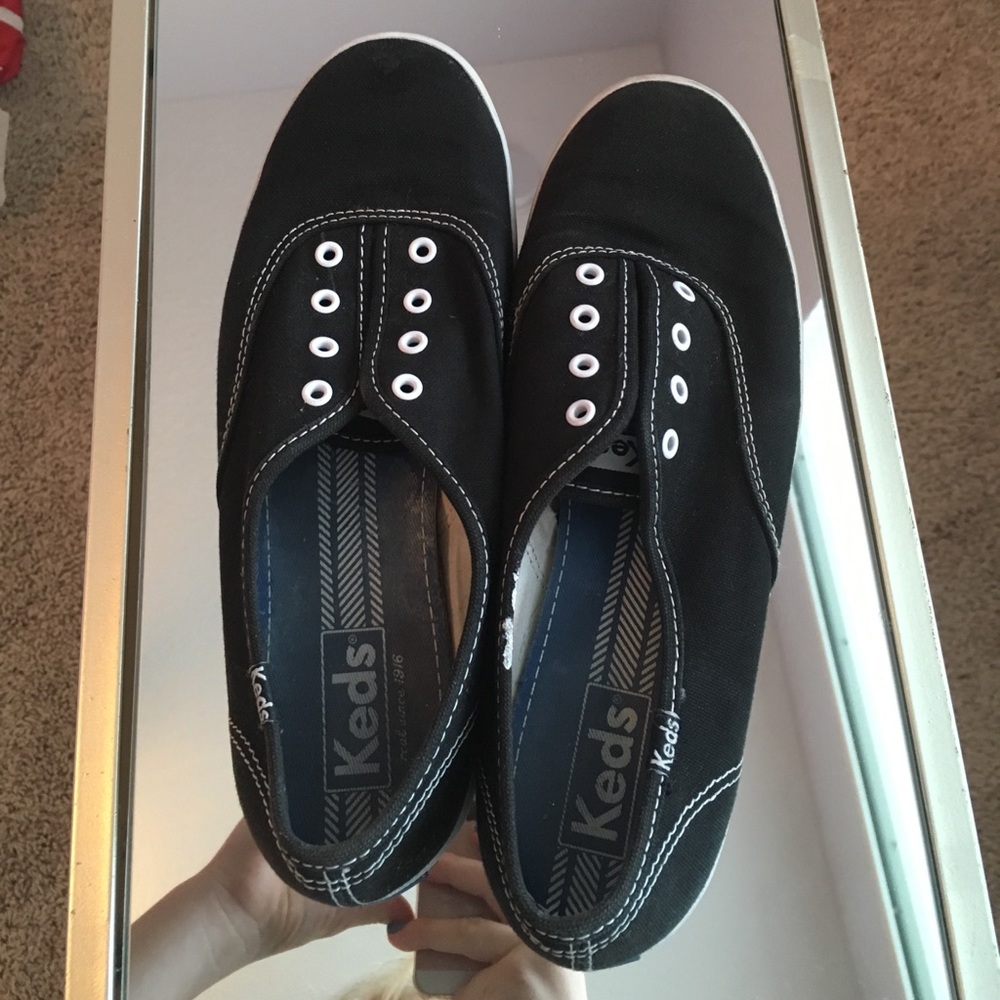 Black and white keds